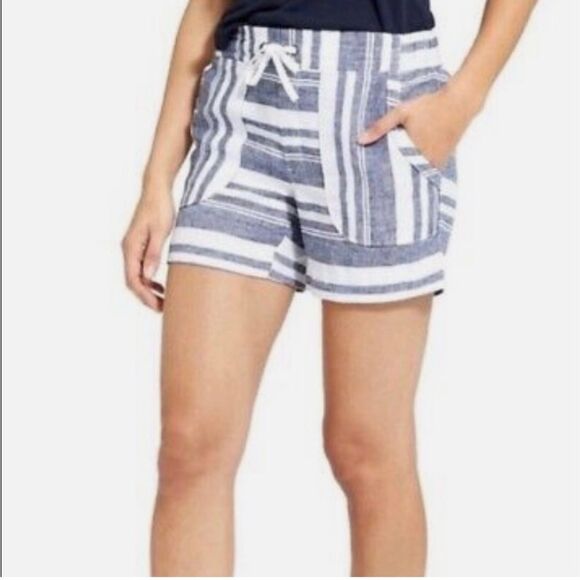 Athleta Pants - Athleta Bran Linen mid raised shorts sz 4 Beach Vacation Coastal Nautical - NWOT
